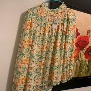 Brand new top from loft